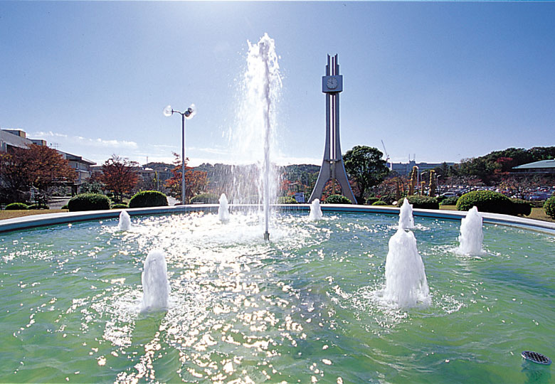 問題&nbsp;〔&nbsp;7&nbsp;〕<br /><p>夏に冬に大活躍のエアコン。やっぱりないと生きていけない?</p><br />
		<dl>
		<dd id='q7_1'>
        <a href='javascript:select_next(7,7000,0,1)'>Ａ．無いなんて考えられない        </a></dd>
        
		<dd id='q7_2'>
        <a href='javascript:select_next(7,4500,5,2)'>Ｂ．あったら便利</a>
        </dd>
		
        <dd id='q7_3'>
        <a href='javascript:select_next(7,3000,10,3)'>Ｃ．無くてもかまわない</a>
        </dd>
        
		</dl>