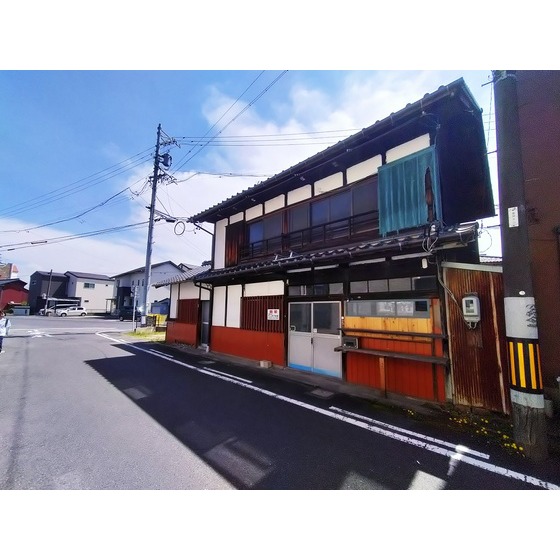 �����{���@�������w�i�k��9���j