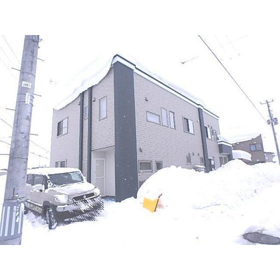 ���H�{���@�X�w�i�o�X13�� �E�b�c���w�Z�ʂ��A �k��6���j