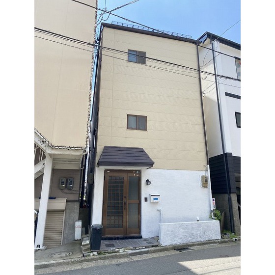 ���k�V�����@�����w�i�k��8���j�A���k�{���@�����w�i�o�X8���E�ޖؒ������j�A�c��ΐ��@�����w�i�k��8���j