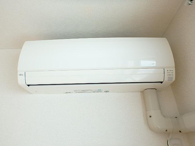 ����7