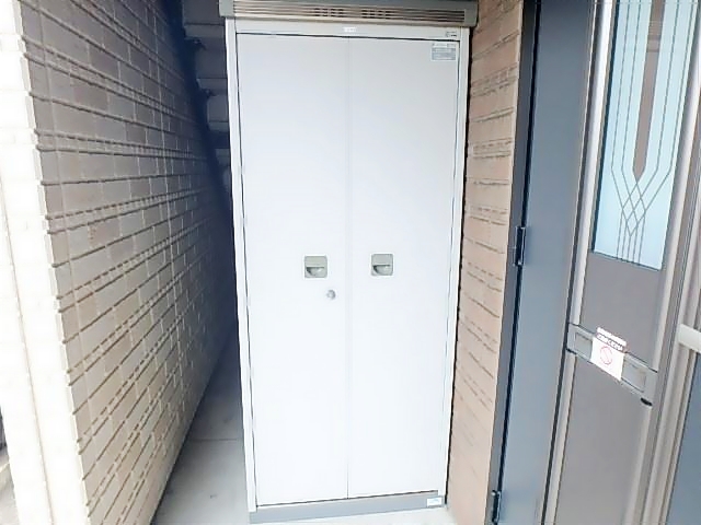 ����11