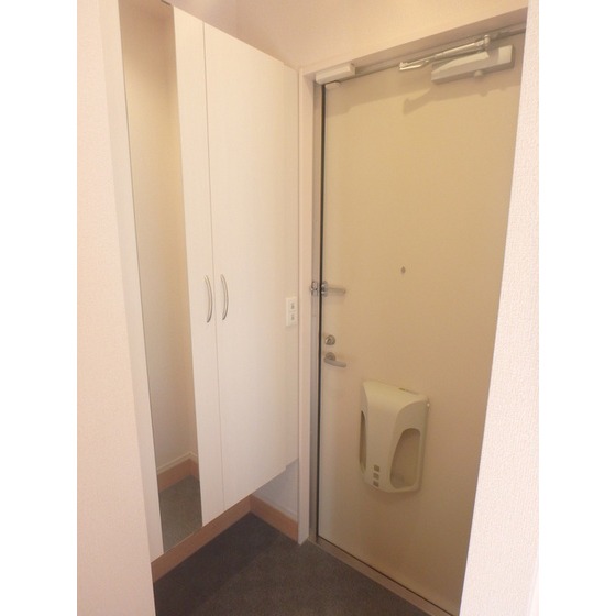 ����8