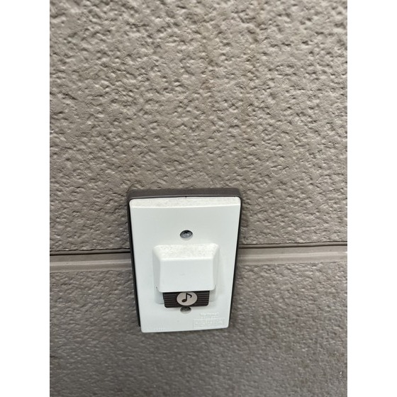 ����9