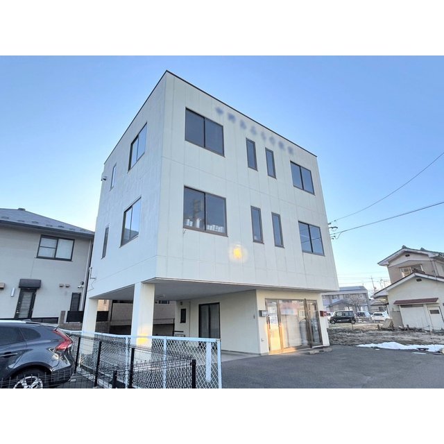 �m����@���K�w�i�k��4���j