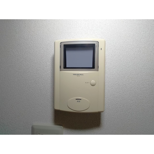 ����11