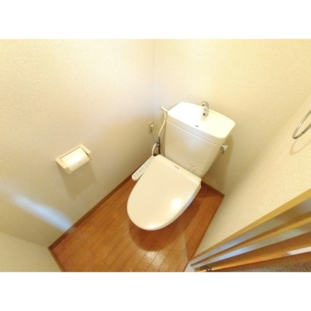 ����7