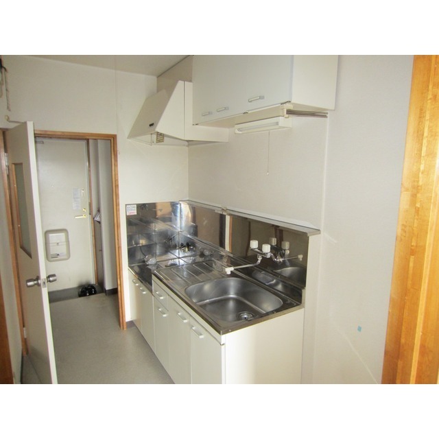 ����14