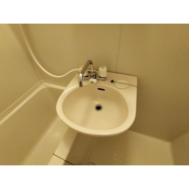 ����6
