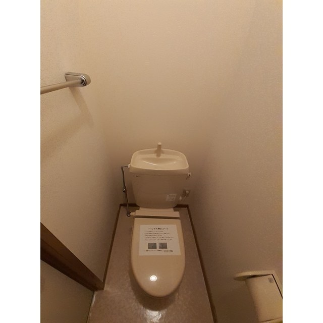����8