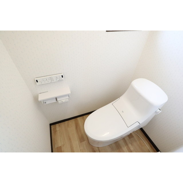 ����8