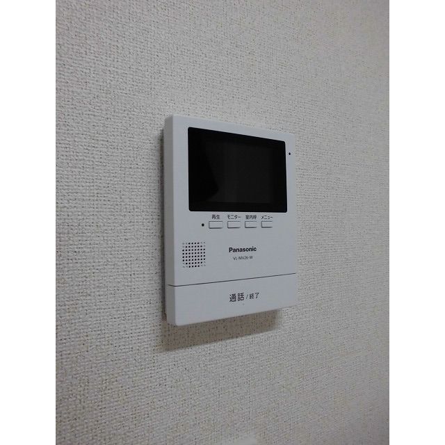 ����11