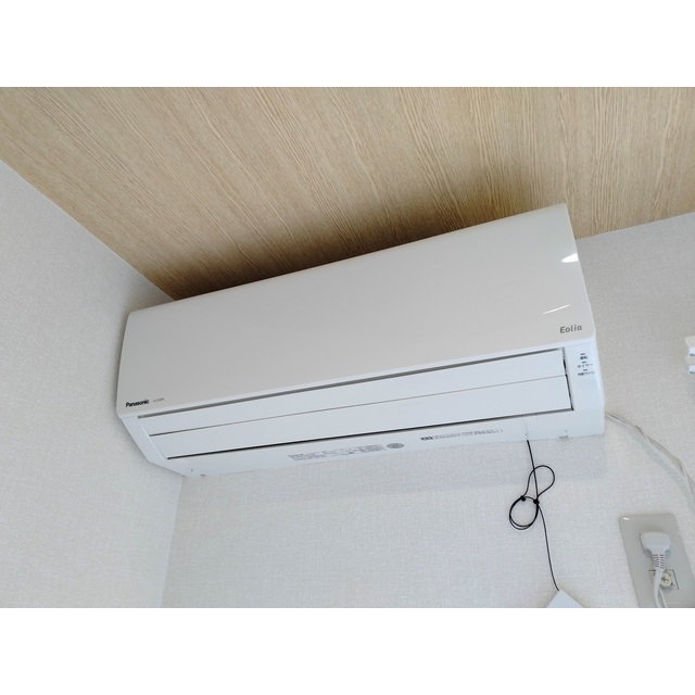 ����4