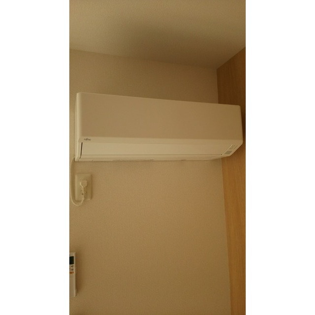 ����8
