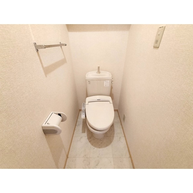 ����7