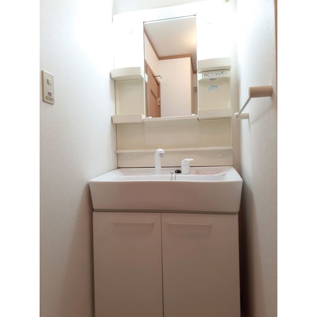 ����6