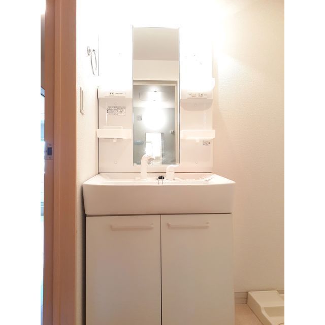 ����6