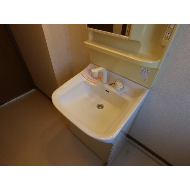 ����6