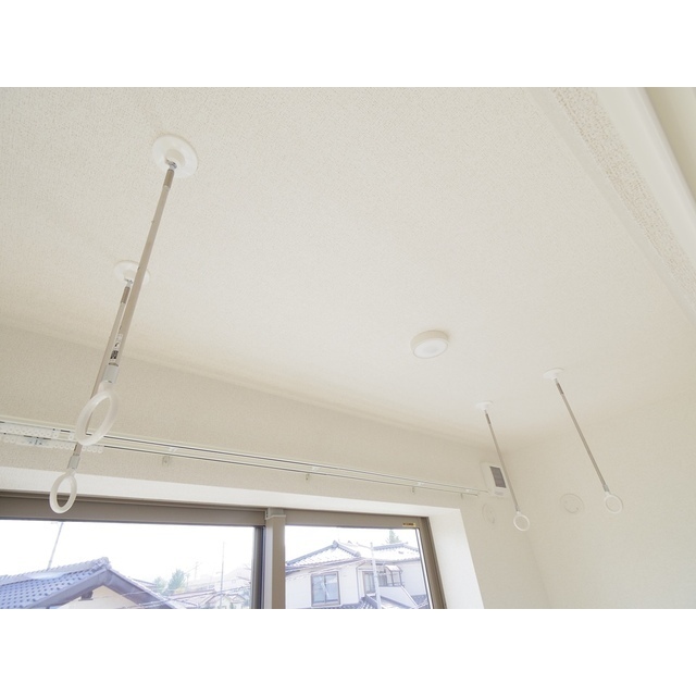 ����10