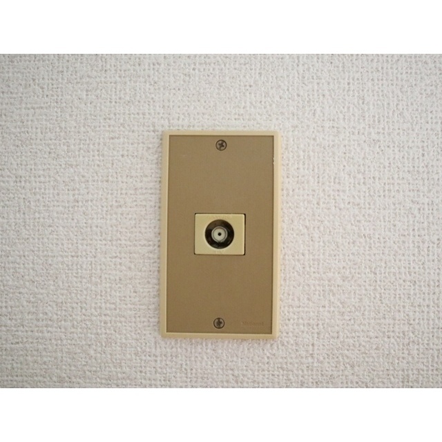 ����18