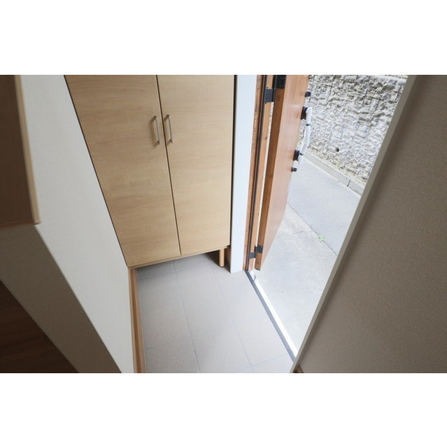 ����10