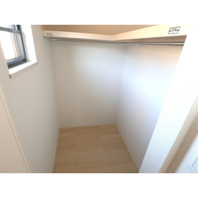 ����5