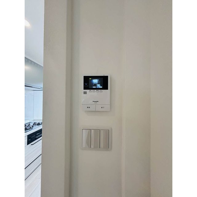 ����10