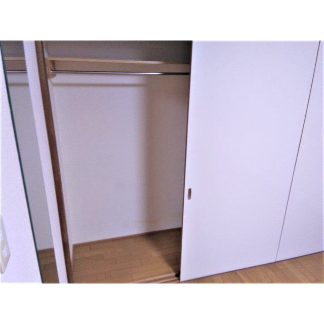 ����5