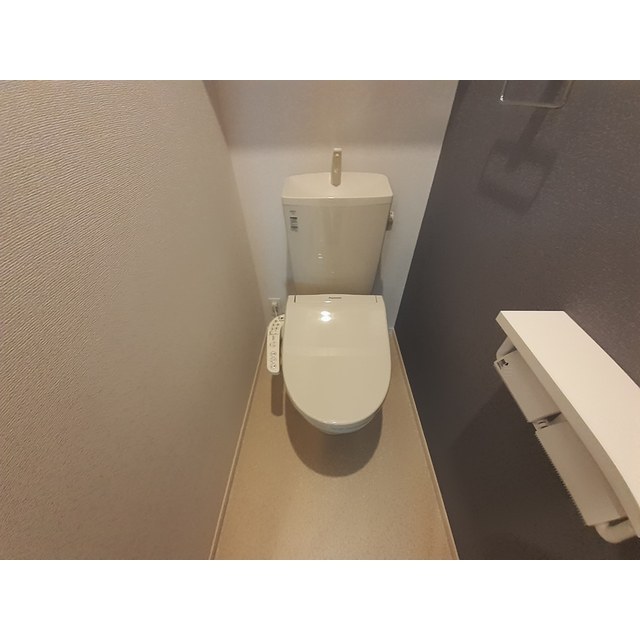 ����8