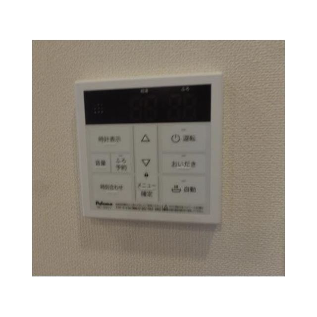 ����11