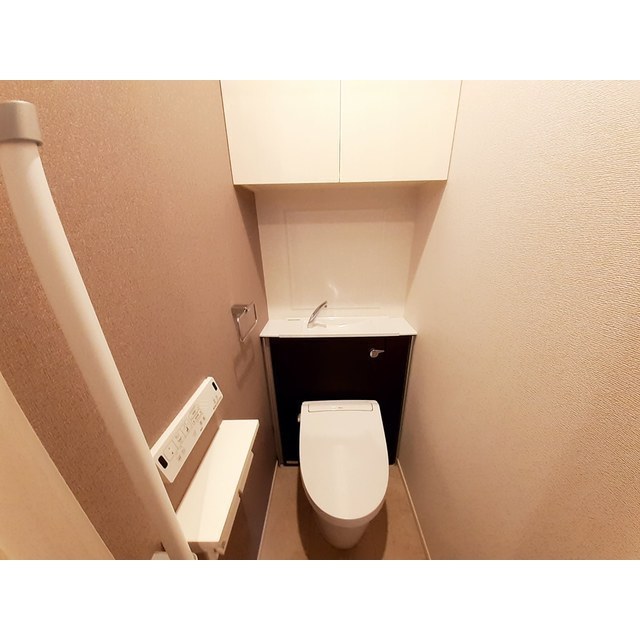 ����7