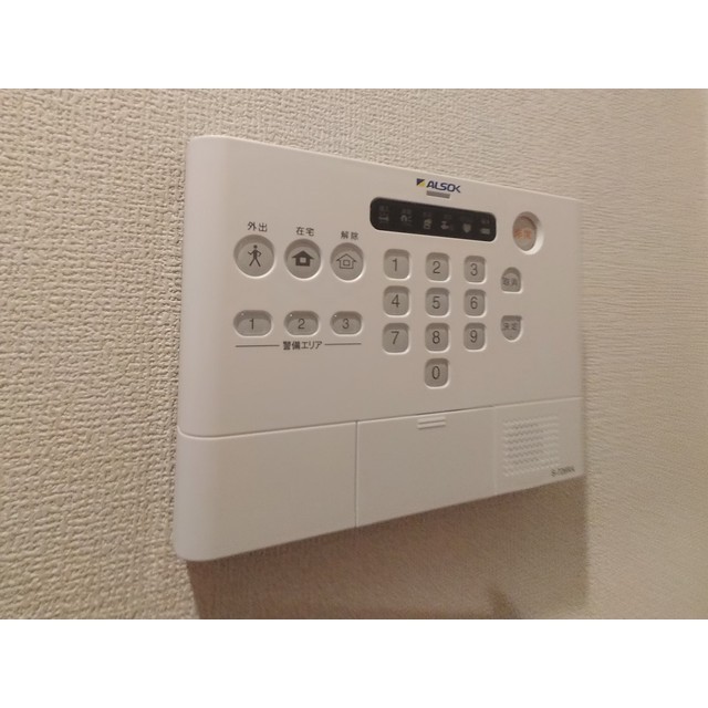 ����19