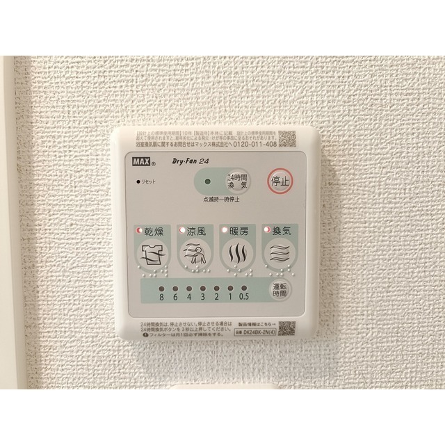 ����11