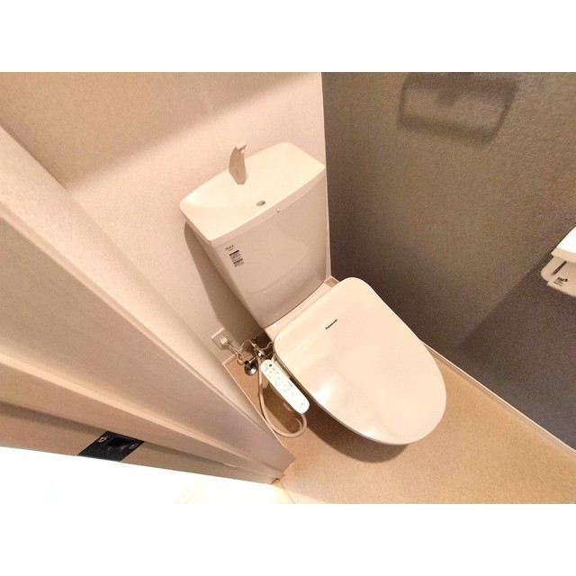����8