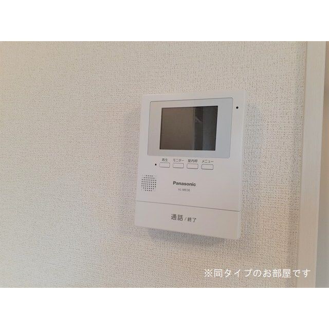 ����11