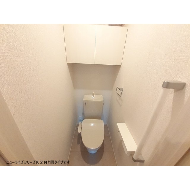 ����8