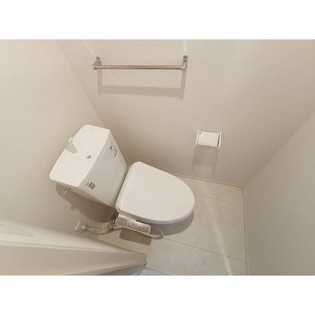 ����8