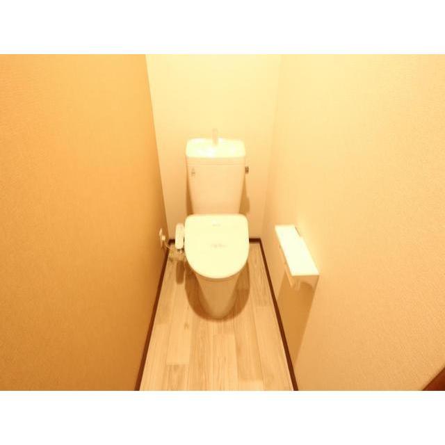 ����4