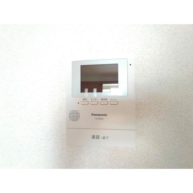 ����10
