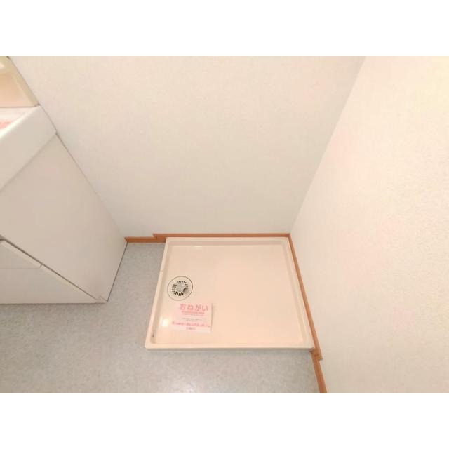����16