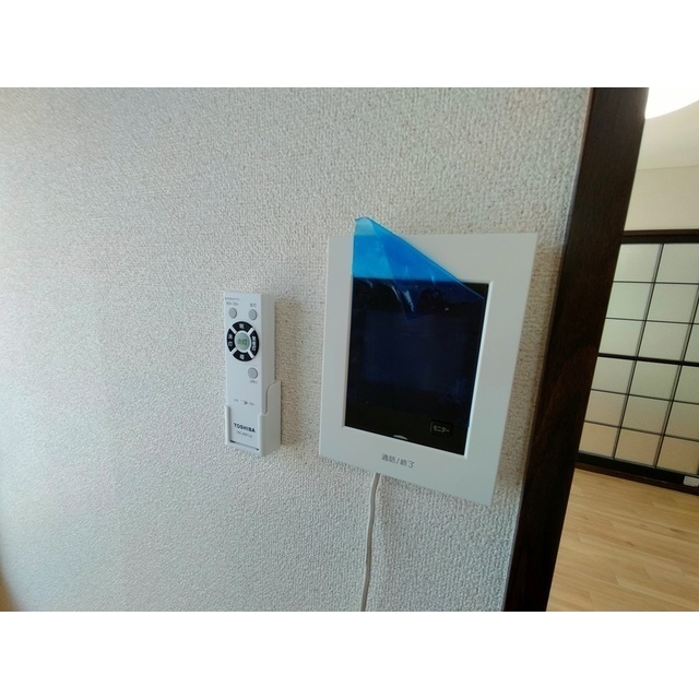 ����10