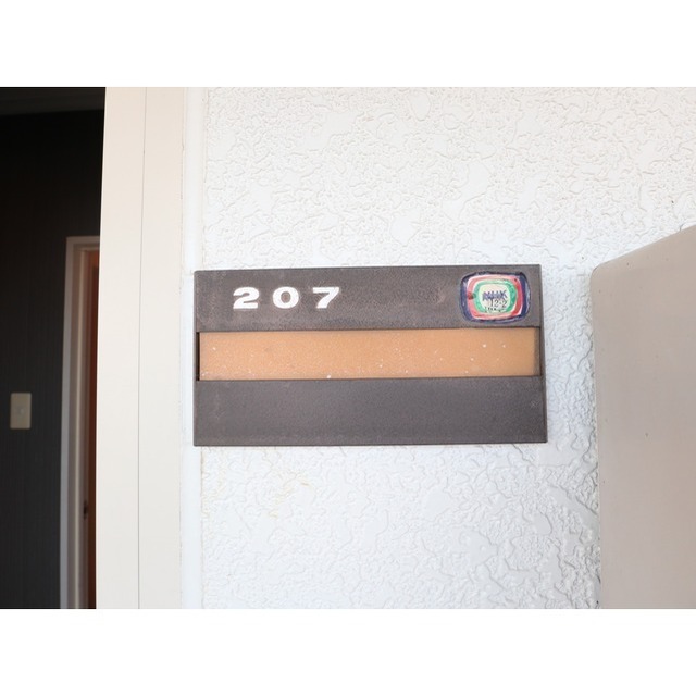 ����21