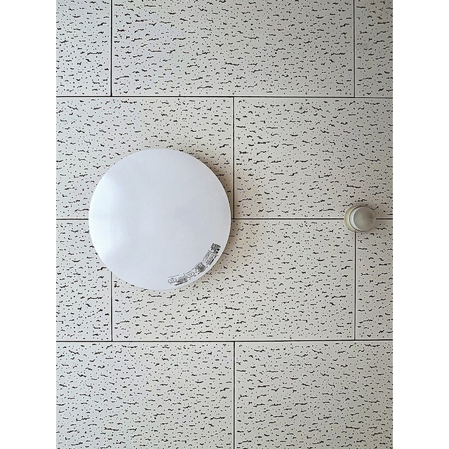 ����20