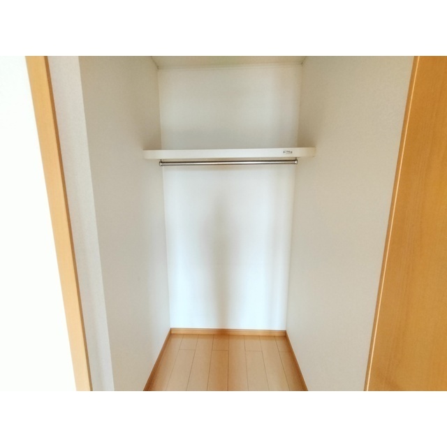 ����7