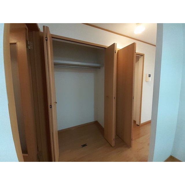 ����6
