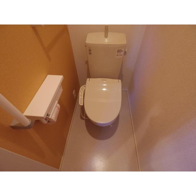 ����4