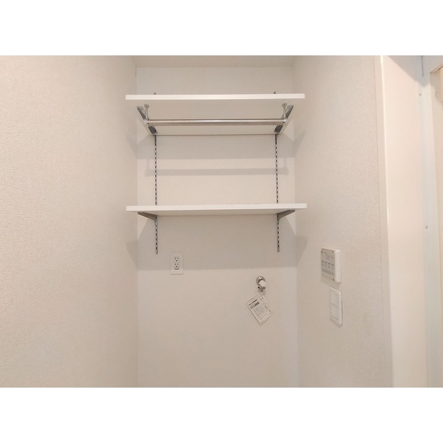 ����11