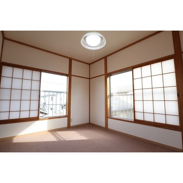 ����16