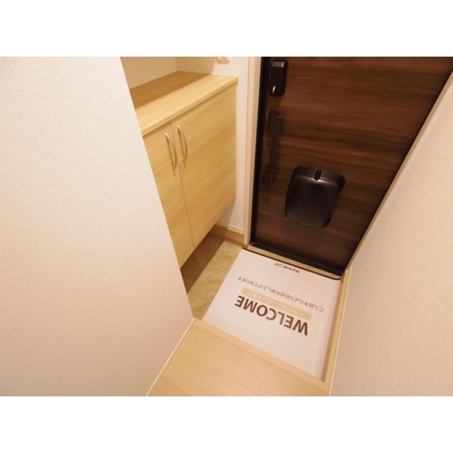 ����10