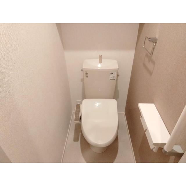 ����8